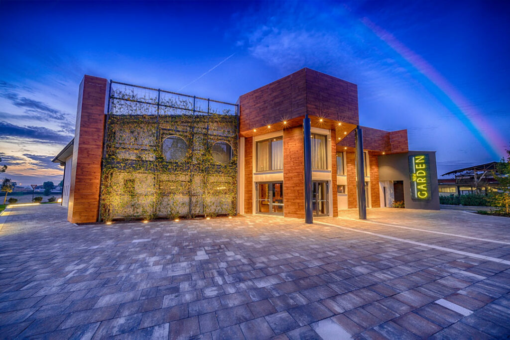 neonlauro_allestimenti_new-garden